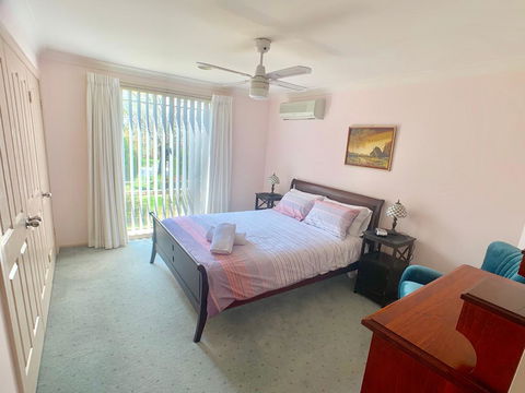 Tidy Home In A Leafy Suburb, Great Location - Accommodation Perth 3