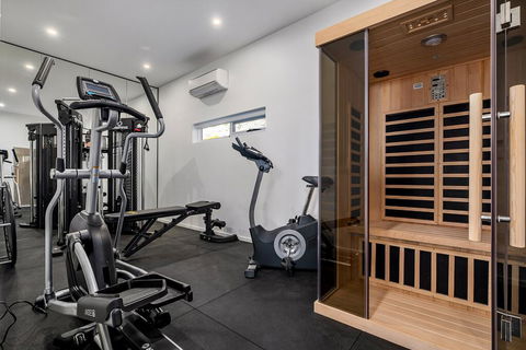 Tinderbox Retreat - Perth Resorts 3