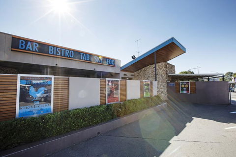 Toongabbie Hotel - Accommodation Perth 3