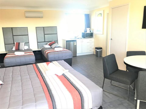 Toukley Motor Inn - Accommodation Perth 2