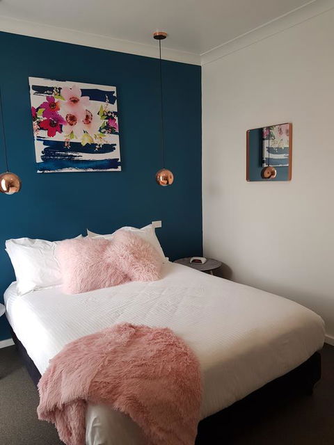 Town House Motor Inn Young - Accommodation Perth 0