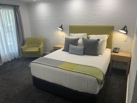 Town Square Motel - Accommodation Perth 1