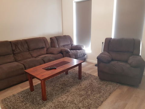 Towncrackers Guest House - Accommodation Perth 3