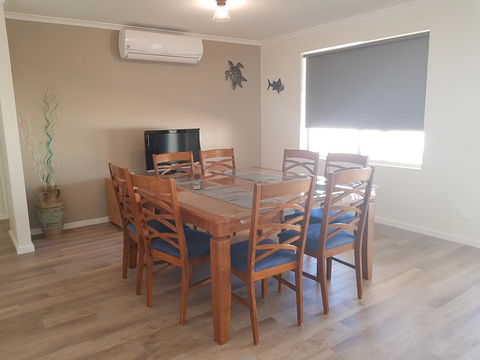 Towncrackers Guest House - Accommodation Perth 2