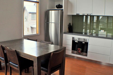 Triggerplant 3-DPA - Accommodation Perth 3