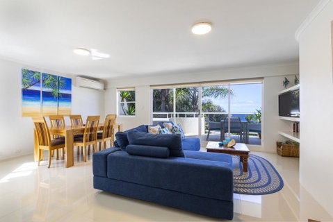 Tropical & Modern With Rooftop Terrace - Accommodation Perth 1