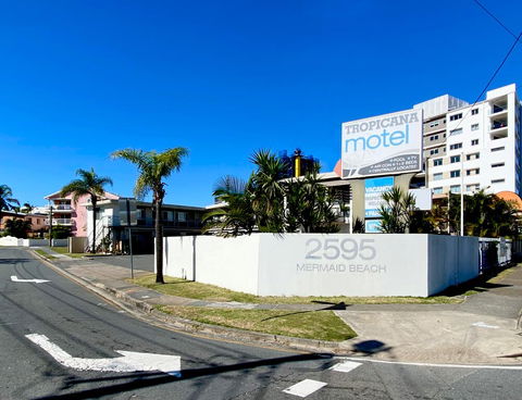 Tropicana Motel - Accommodation Perth 1