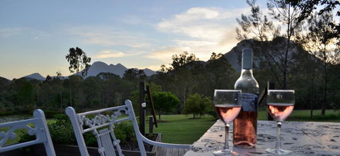 Tuckeroo Cottages & Gardens - Accommodation Perth 0