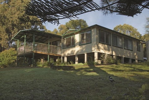 Tuckers Rocks Cottage - Accommodation Perth 0