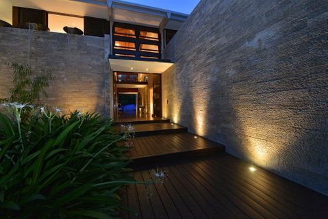 Tugela - Luxury Holiday Home - Accommodation Perth 3