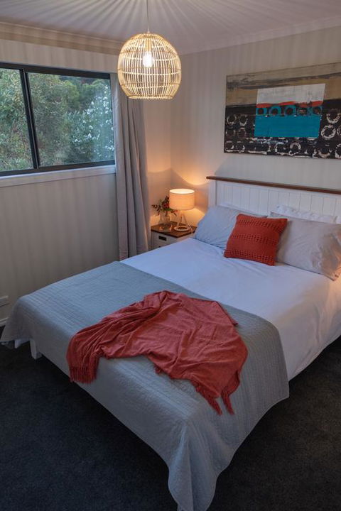Tully Cottage B&B - Accommodation Perth 3