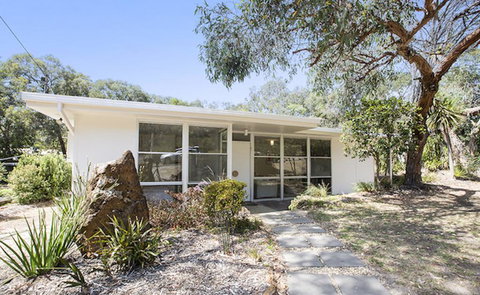 Twiggy @ Anglesea - Perth Resorts 1