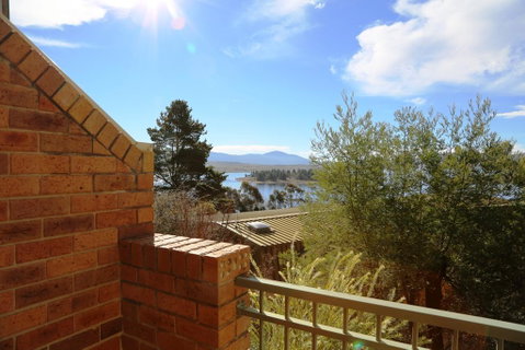Twin Seasons 2 - Accommodation Perth 0