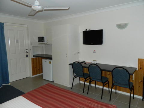 Twin Towns Motel - Accommodation Perth 2