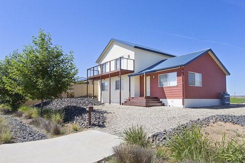 Twynam House - Jindabyne - Accommodation Perth 0
