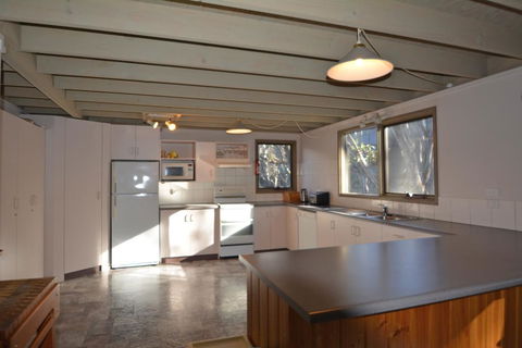 Tyee - Accommodation Perth 3