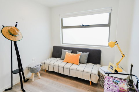 U101 Brunswick Living Brand New Deluxe Balcony Apartment Close To Airport And CBD - Accommodation Perth 1