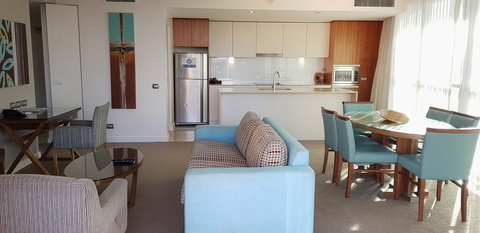 U212 Elston Grandsurf Resort - Accommodation Perth 2