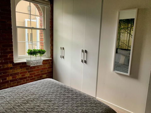 Ultra-chic Top Floor New York Style Loft Apartment - Accommodation Perth 1
