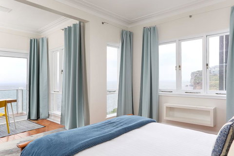 Unbelievable Clifftop Townhouse With Ocean Views - Accommodation Perth 2