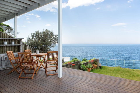 Unbelievable Clifftop Townhouse With Ocean Views - Accommodation Perth 0