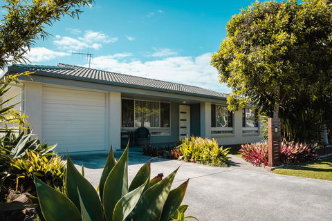 Underwood Road 62 - Accommodation Perth 0
