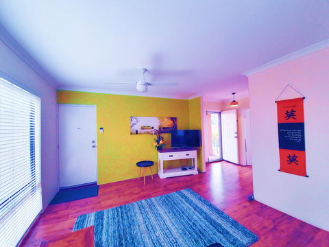 Unique Bouvard Beach House Mandurah - Accommodation Perth 0