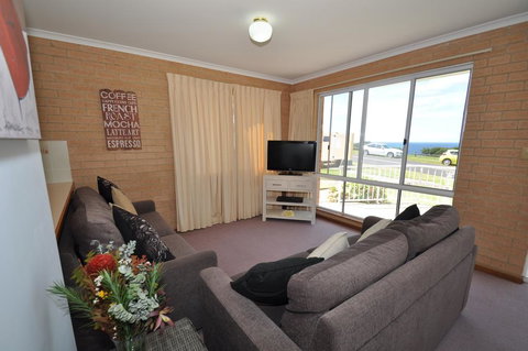 Unit 1, Countess Court - Accommodation Perth 2