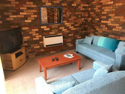 Unit 2 @ Beach Haven - Accommodation Perth 0