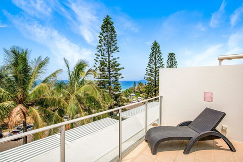 Unit 207 Plantation - Rainbow Beach, Ocean Facing - Plantation Resort Unit, Incredible Views, Top Floor - Accommodation Perth 2