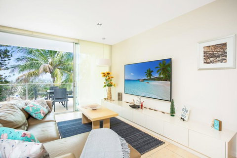 Unit 207 Plantation - Rainbow Beach, Ocean Facing - Plantation Resort Unit, Incredible Views, Top Floor - Accommodation Perth 3