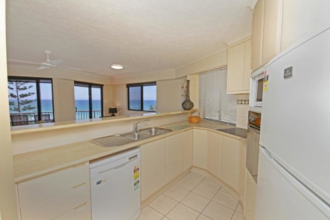 Unit 3, The Rocks, 1746 David Low Way Coolum Beach - 500 BOND - Accommodation Perth 2