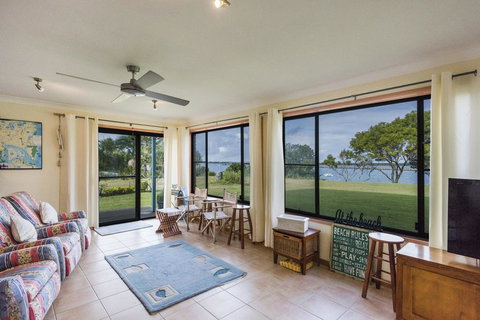 Unit 4 Orana - Accommodation Perth 1