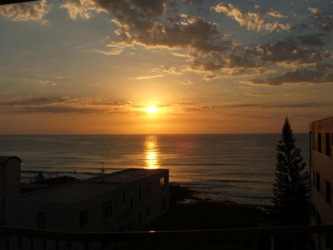 Unit 5 Sanctuary Shores, Kings Beach - Free Wifi! - Accommodation Perth 0