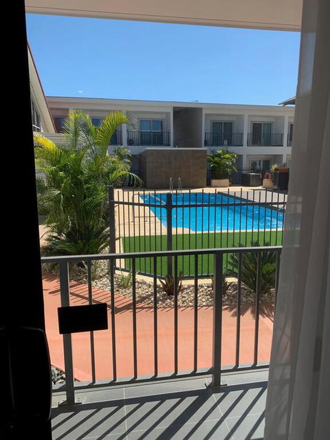 Velocity Motel & Bistro-TWA - Perth Resorts 0