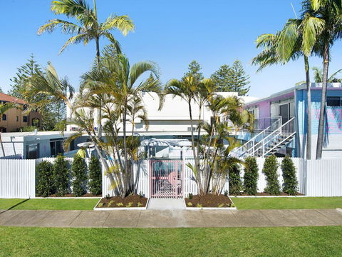 Ventura Beach Motel 2 Bed Poolside - Unit 3 - Accommodation Perth 3