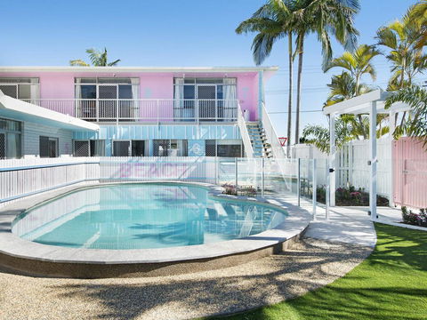 Ventura Beach Motel 3 Bedroom Poolside - Accommodation Perth 1