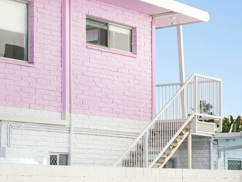 Ventura Beach Motel 2 Bed Poolside - Unit 4 - Accommodation Perth 3