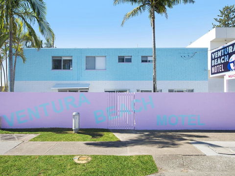 Ventura Beach Motel 2 Bedroom Poolside - Perth Resorts 2