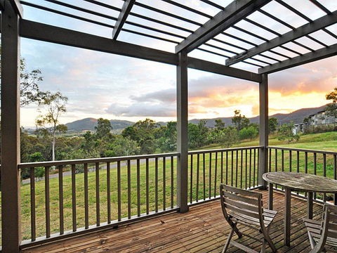 Villa Executive 2br Moscato Resort Condo Located Within Cypress Lakes Resort (nothing Is More Central) - Accommodation Perth 0