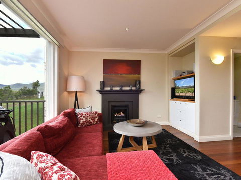 Villa Executive 2br Moscato Resort Condo Located Within Cypress Lakes Resort (nothing Is More Central) - Accommodation Perth 3