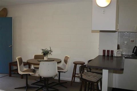 VILLA MANYANA 7 - Accommodation Perth 2