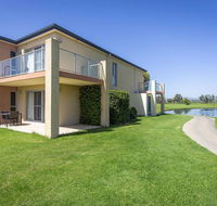 Villa On The Green - Accommodation Perth