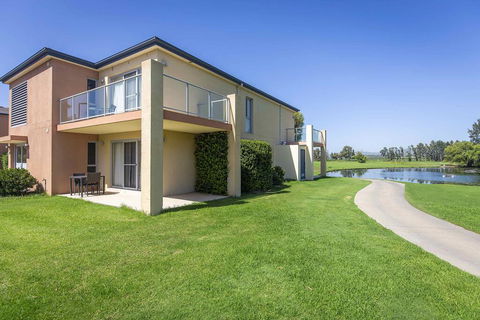 Villa On The Green - Accommodation Perth 0
