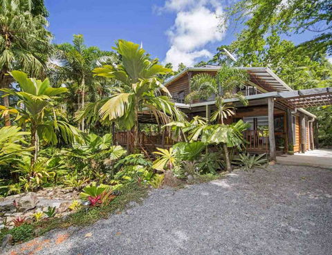 Villa Zena - Accommodation Perth 0