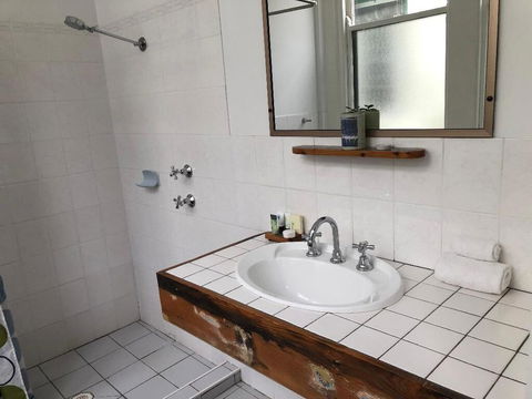 Vine Valley Inn - Accommodation Perth 2