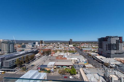 Vision On Morphett Adelaide Central - Accommodation Perth 2