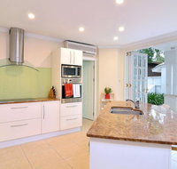 Walk to the Ocean in five minutes - Accommodation Perth