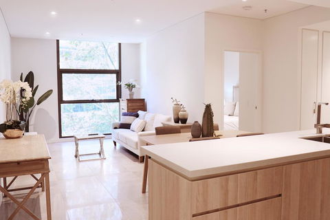 Walking To Darling Harbour, Townhall, QVB,ICC. - Accommodation Perth 2
