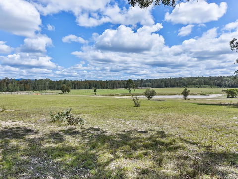 Wallaby Cottage - Cute Accom In Bushland Setting - Accommodation Perth 3